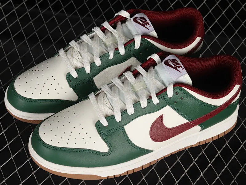 All categories Nk SB Dunk series Nk SB Dunk Low low-top sneakers C version Nk SB Dunk Low "Gorge Green" bean paste green color SB low-top casual sneakers FB7160-161